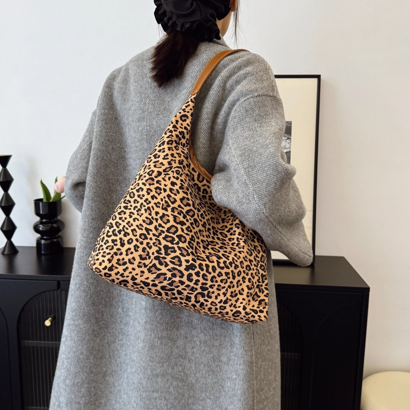BLAKE FLEETO Tote