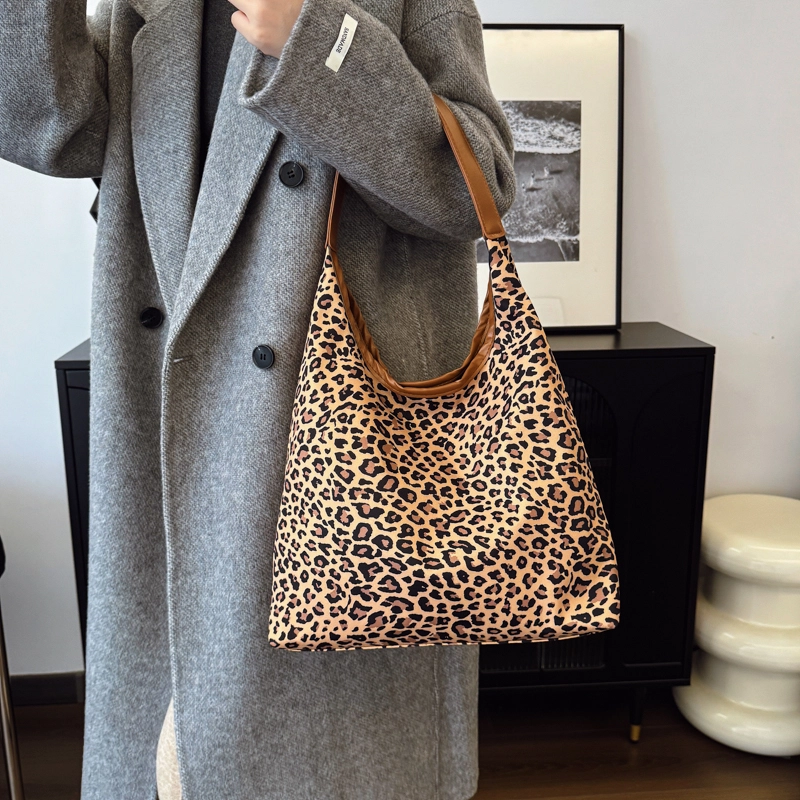 BLAKE FLEETO Tote