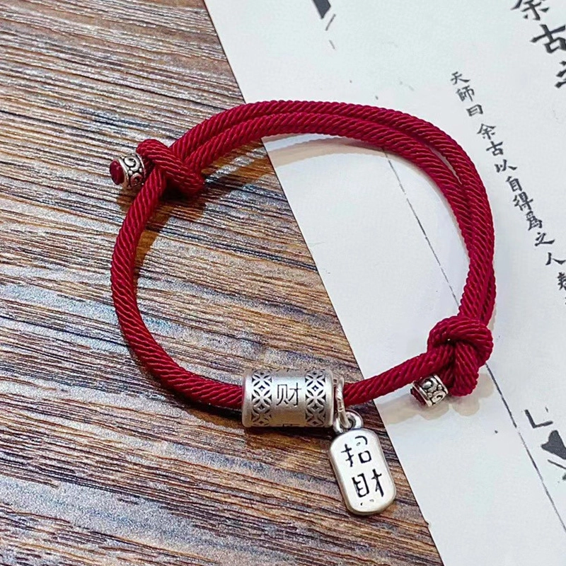 999