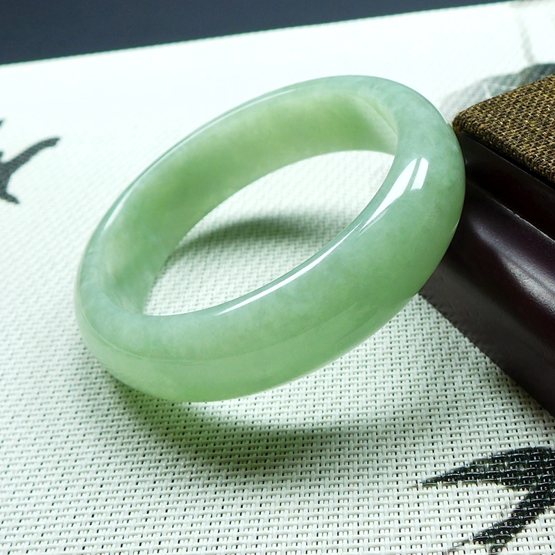 58.4mm