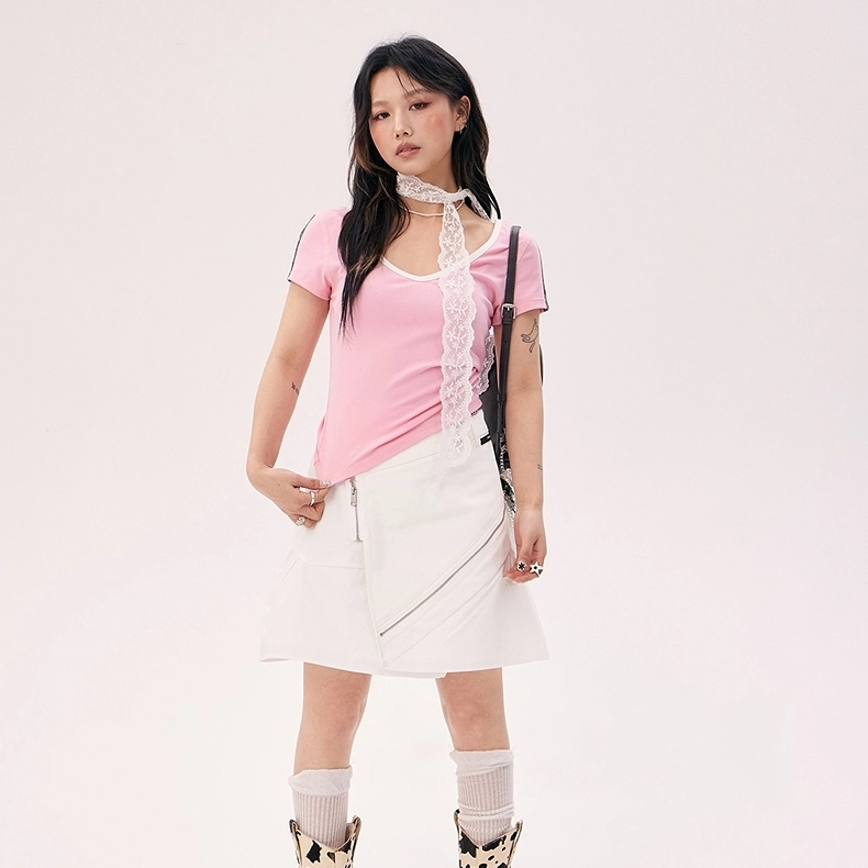 CHUU V T