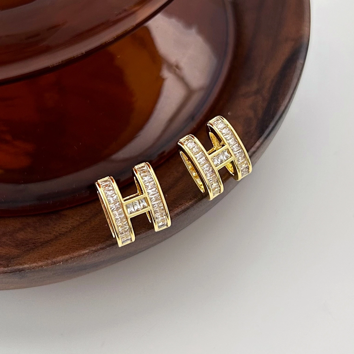 H S925