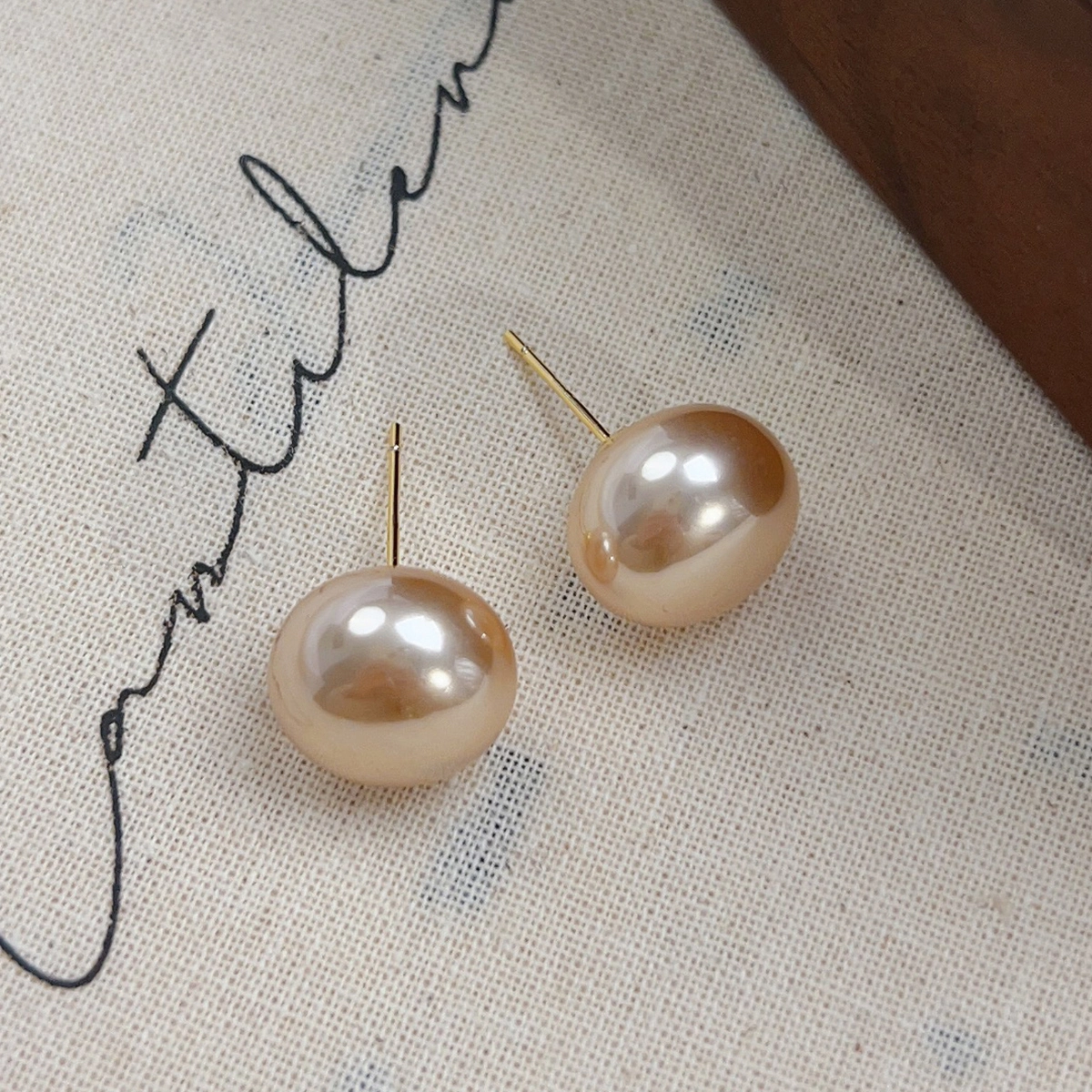 S925