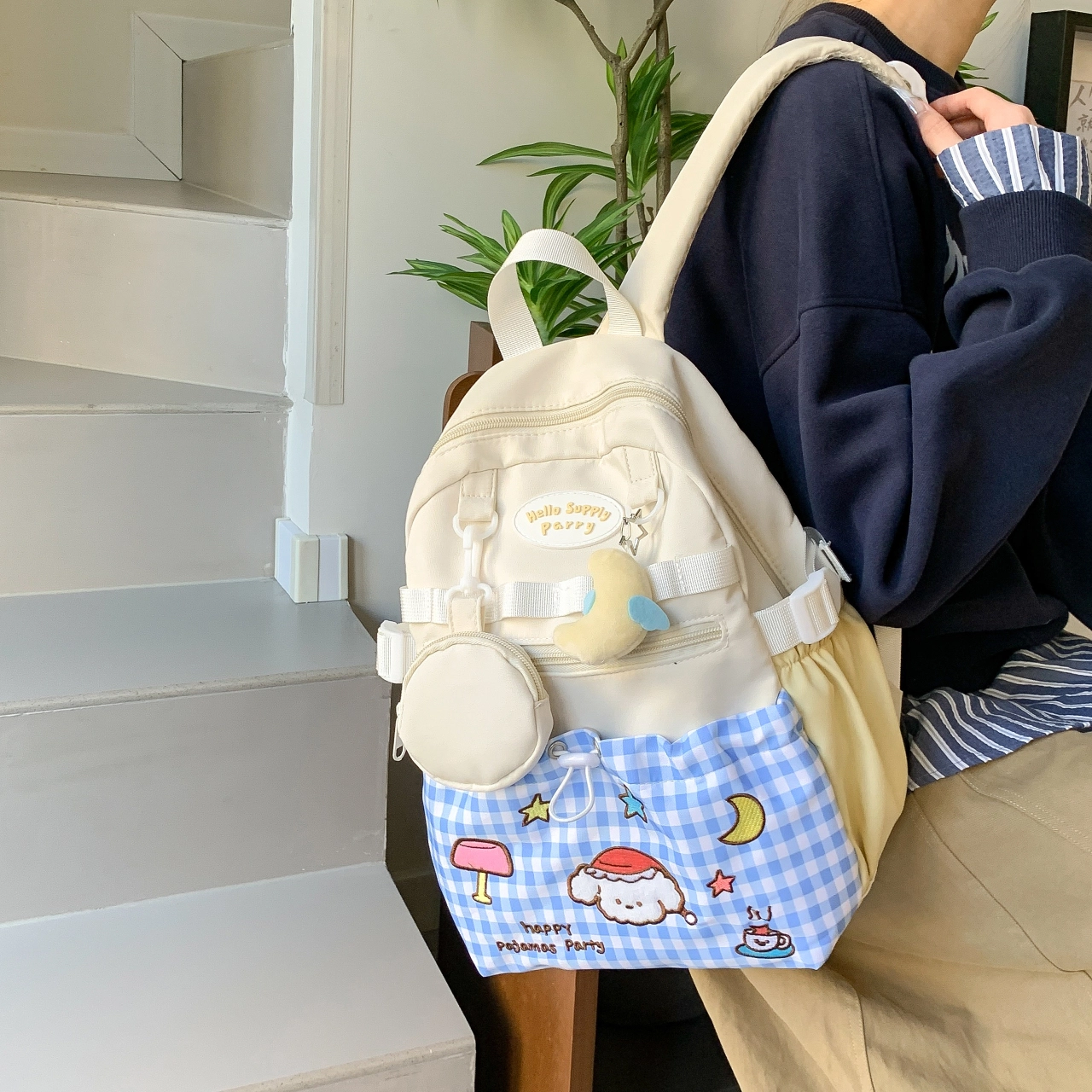 凡思曼 简约百搭校园风可爱旅游 复合布 双肩包 大号 女款 白色