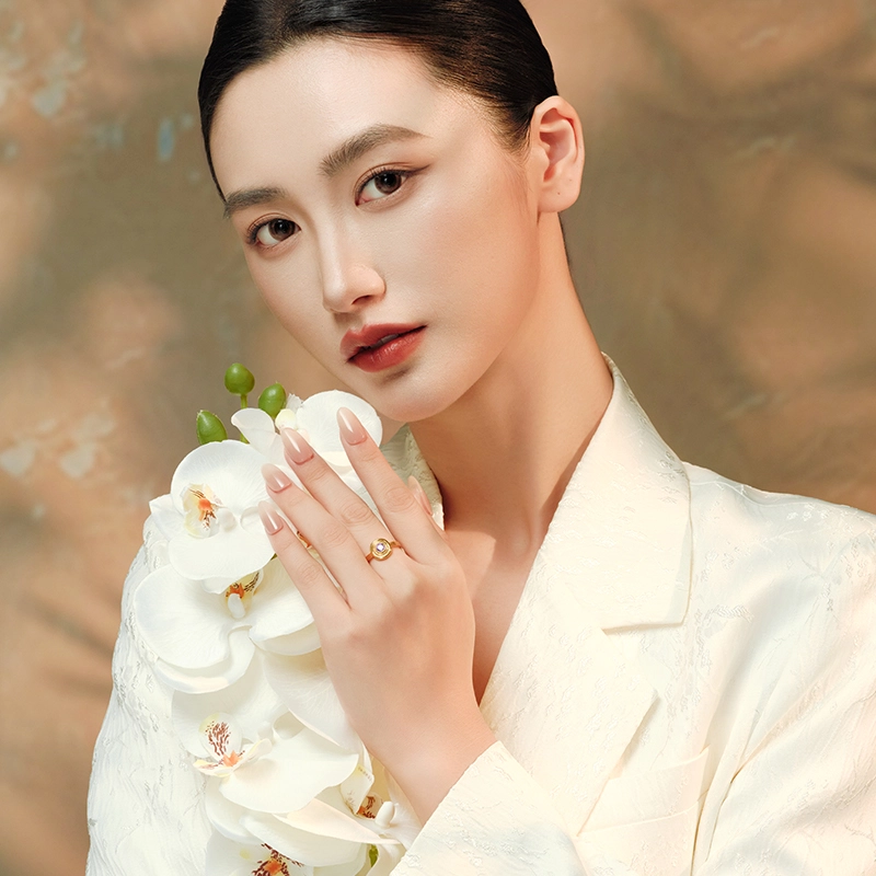 中鑫珠宝 涟漪之梦硬镶嵌粉色锆石宝石首饰 足金 按克计价 黄金戒指 女款