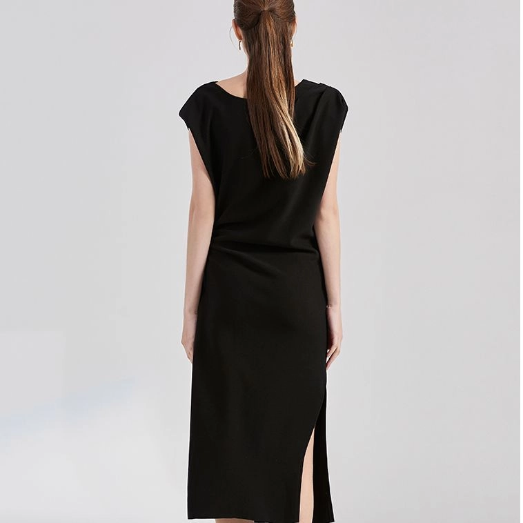 NINE WEST V