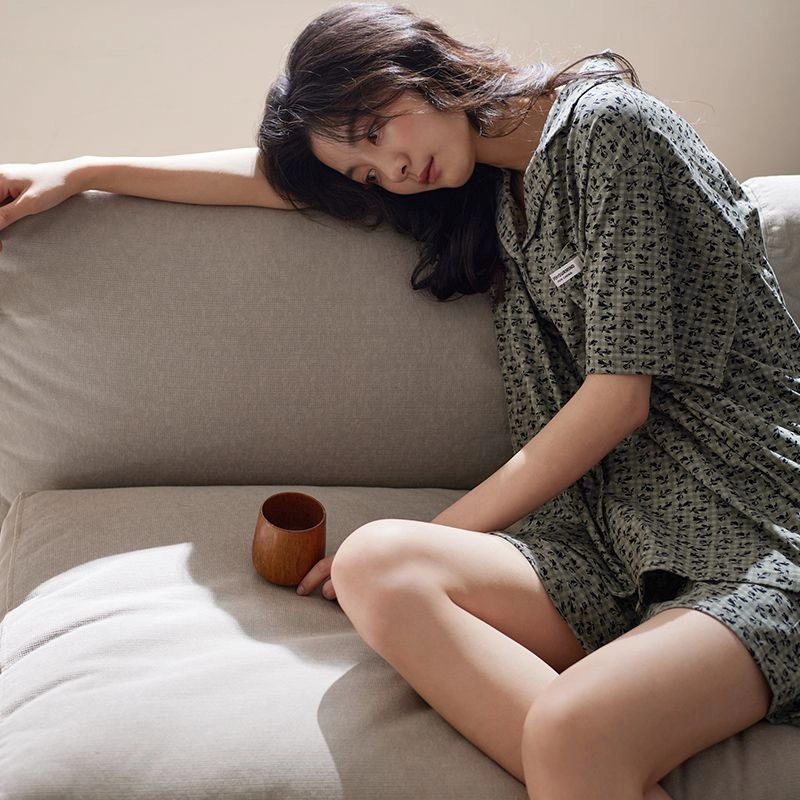细舍 短袖小碎花高级感开衫大码家居服三分裤夏季睡衣套装 女款