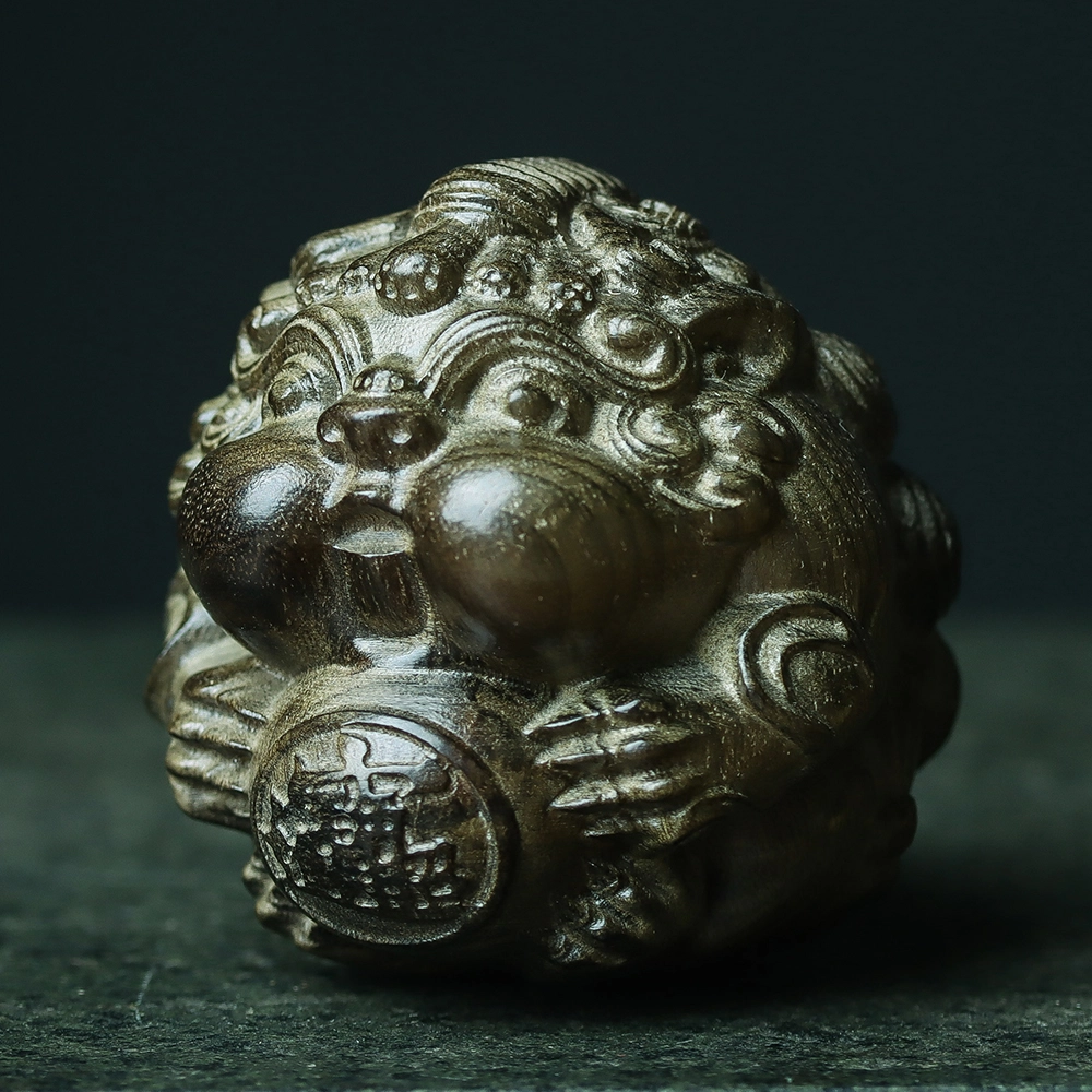 仙作美 雕刻貔貅抱球文玩 阴沉木 木作摆件 男女同款情侣款
