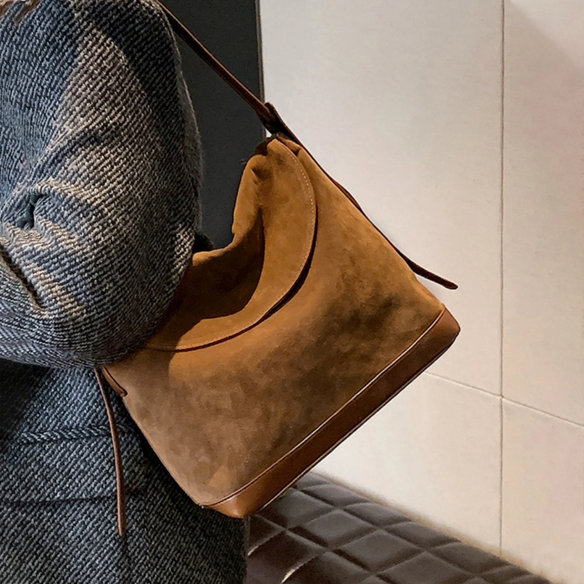 FOXER Tote