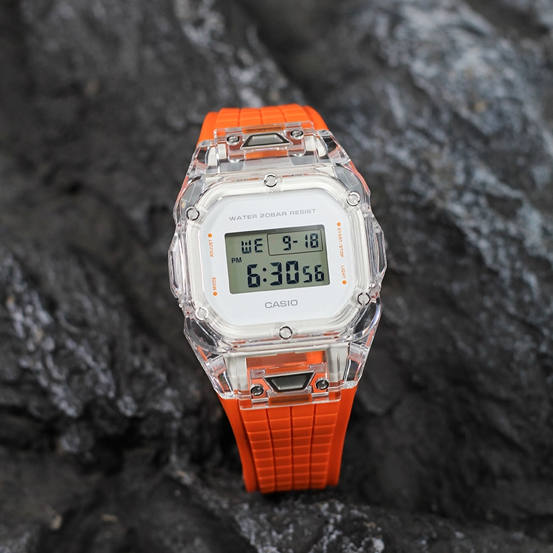 CASIO DW-5600WS-4
