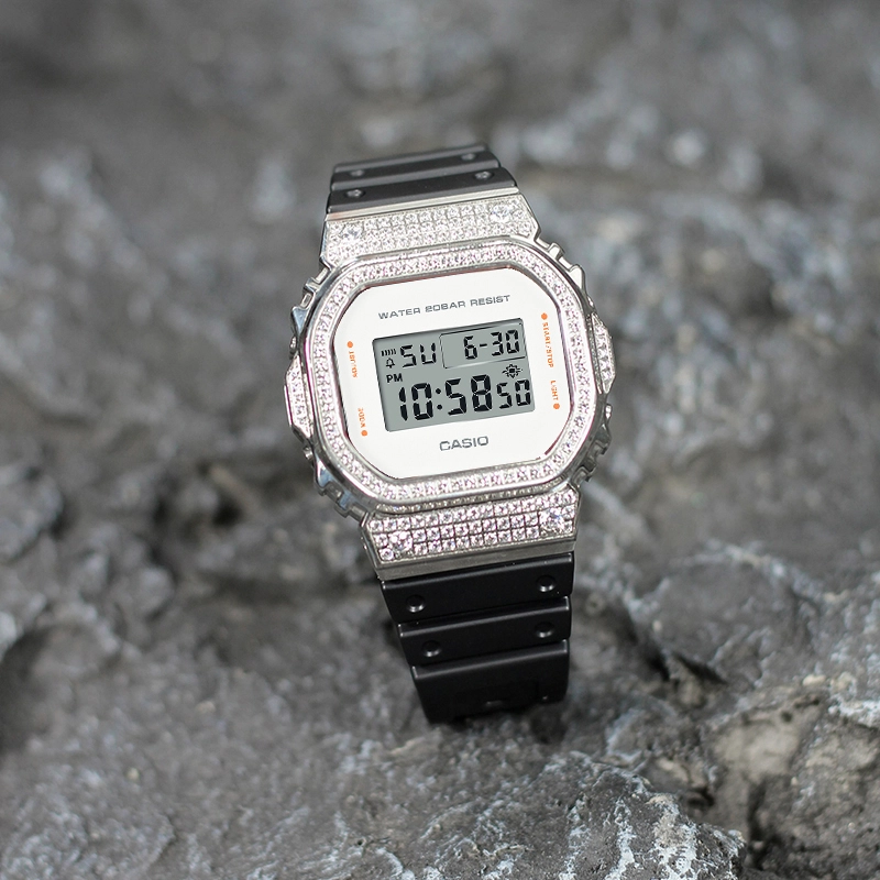 CASIO DW-5600WS-4