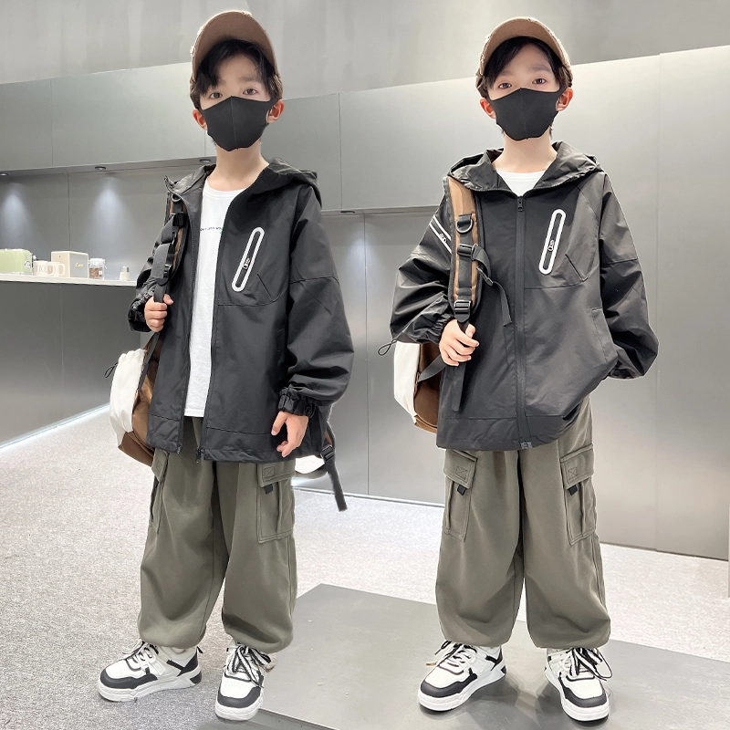 木木屋 舒适亲肤简约连帽拉链长袖夹克外套青少年