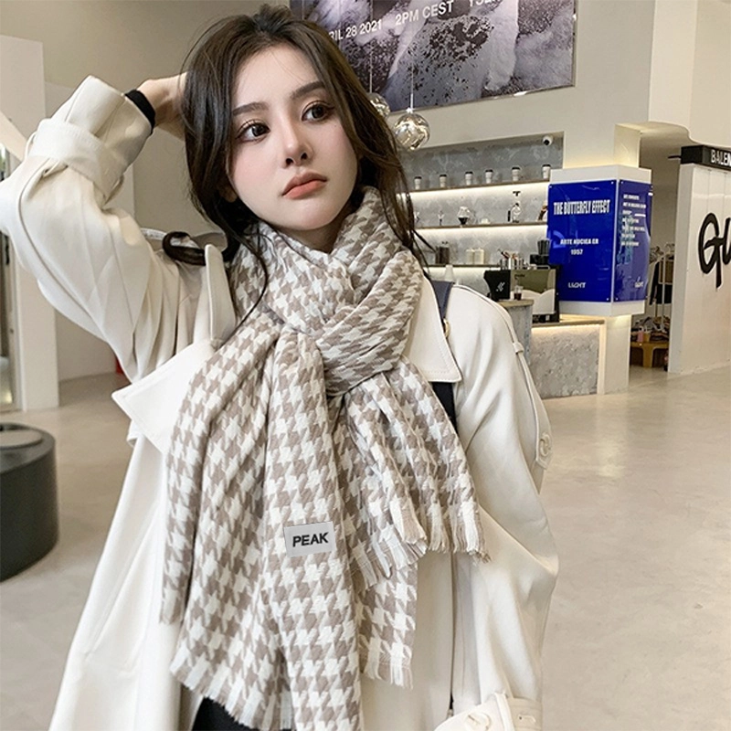 匹克 冬季新款时尚流苏 经典百搭满印碎花格子 保暖亲肤舒适 聚酯纤维 绒线围巾 男女同款情侣款