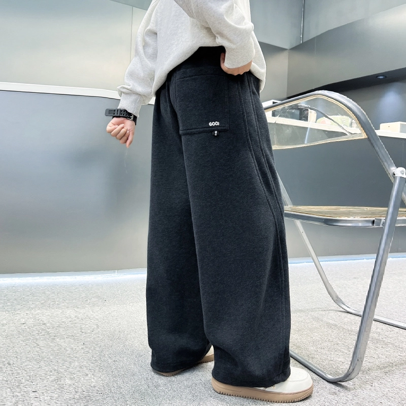 俞兆林 男大童卫裤潮范直筒户外健身跑步舒适亲肤适中儿童运动裤 春秋 青少年