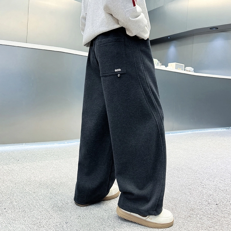 俞兆林 男大童卫裤潮范直筒户外健身跑步舒适亲肤适中儿童运动裤 春秋 青少年