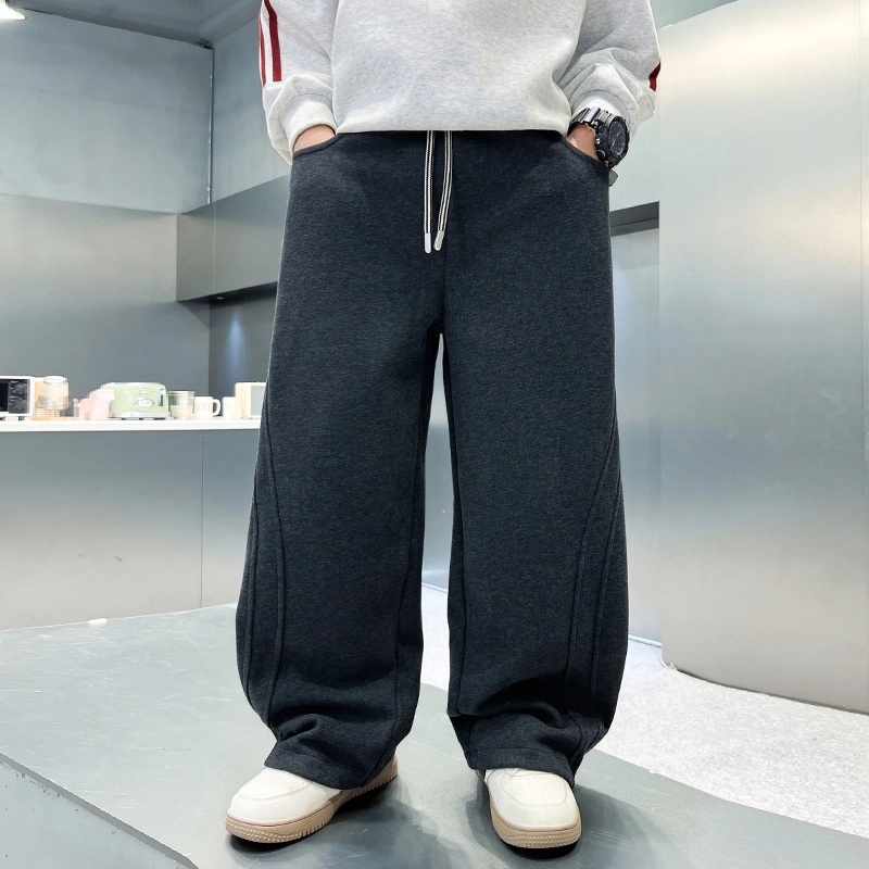 俞兆林 男大童卫裤潮范直筒户外健身跑步舒适亲肤适中儿童运动裤 春秋 青少年