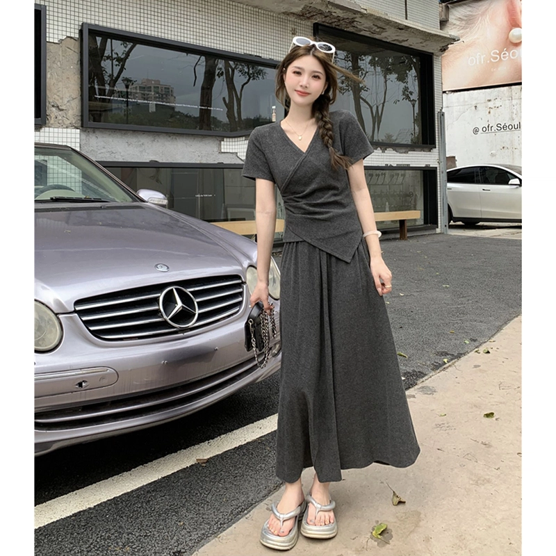 水中花 百搭舒适短袖上衣修身显瘦休闲优雅慵懒气质半身裙裙装套装 女款