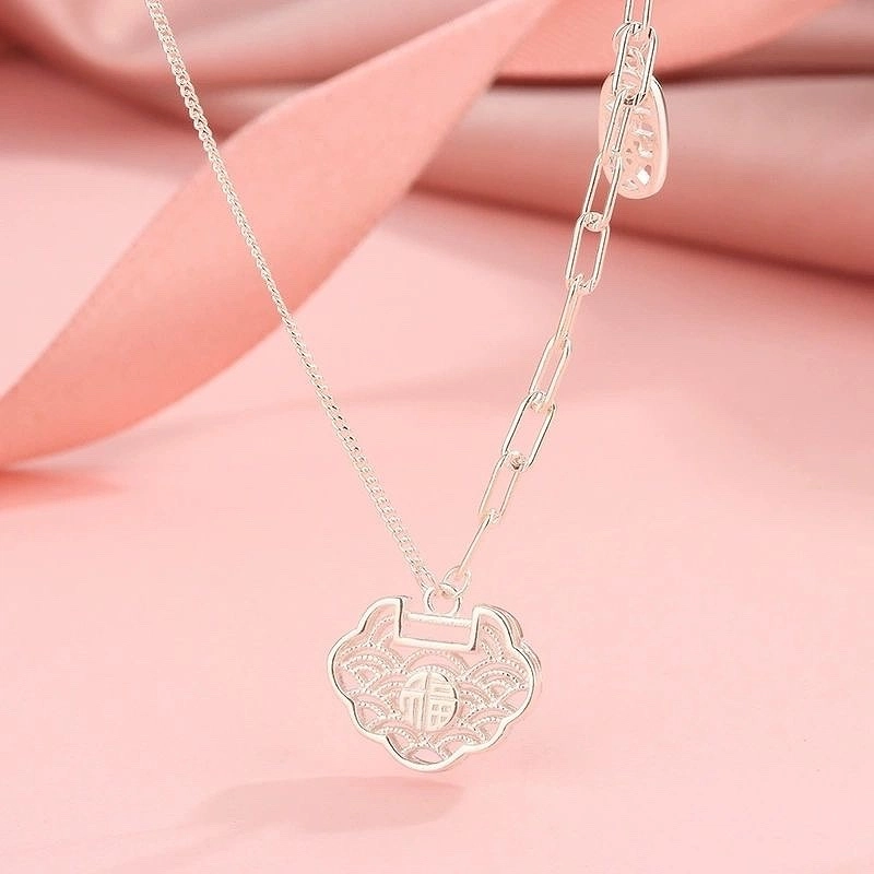 CUTE DAME S990