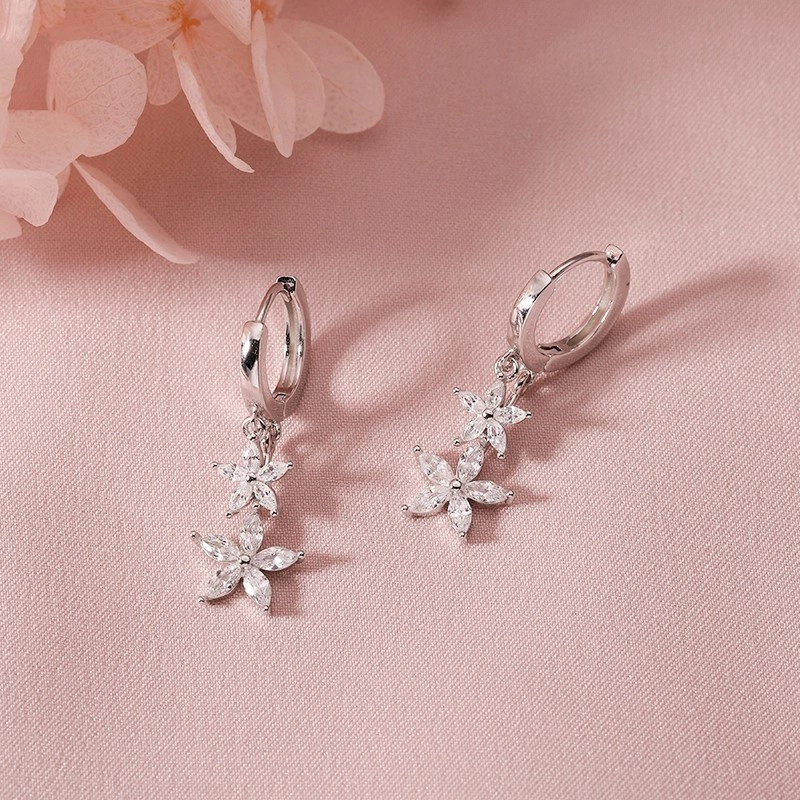 CUTE DAME S990