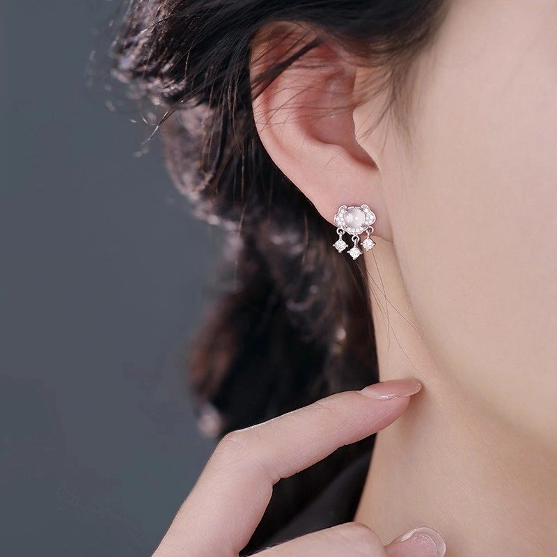 CUTE DAME S990