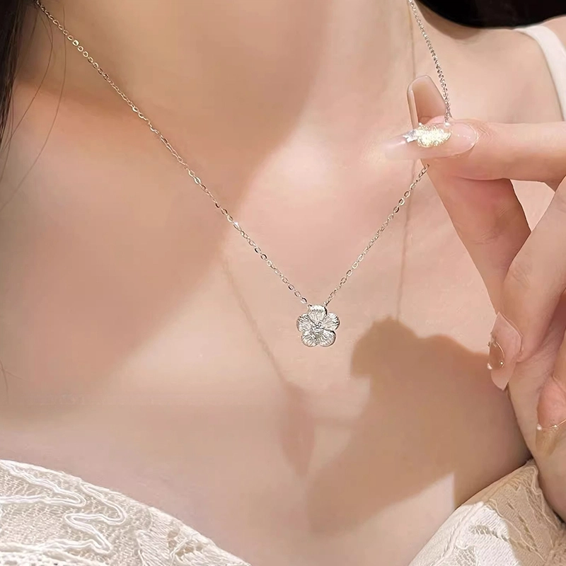 CUTE DAME 925