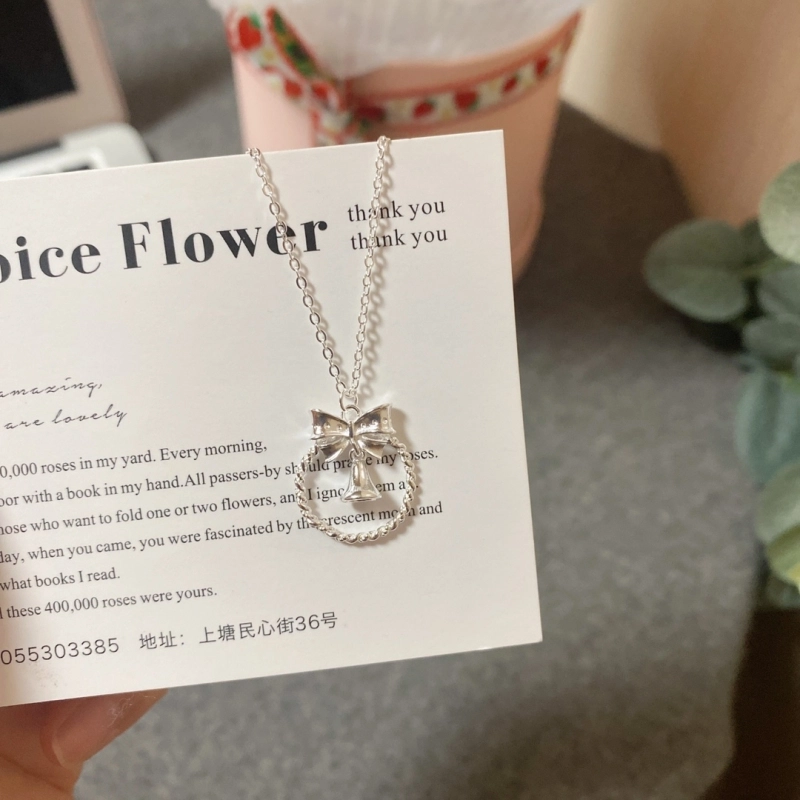 CUTE DAME 990