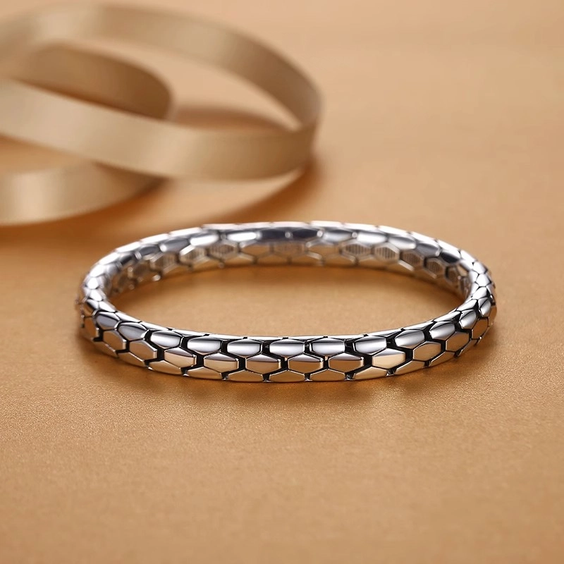 CUTE DAME 925