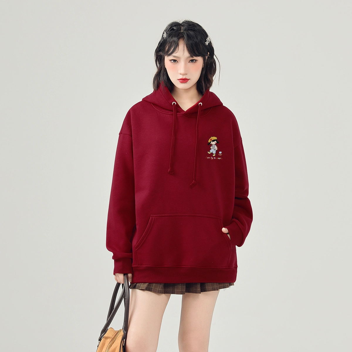 棉致 彩色线条小女孩潮流百搭简约时尚学院风柔软舒适松紧抽绳连帽长袖卫衣 女款