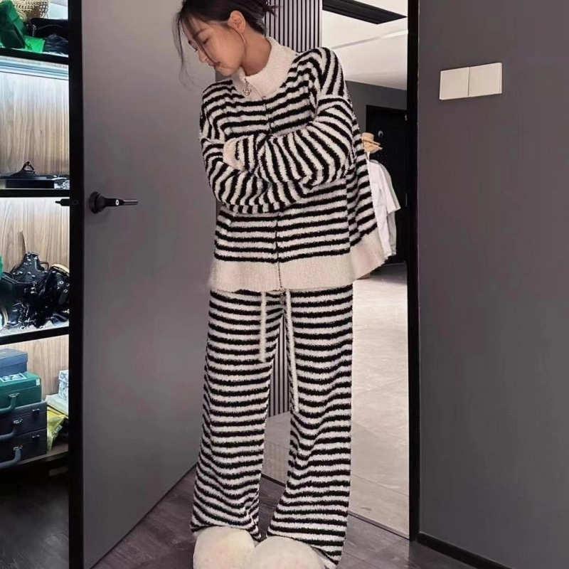 米囹 秋冬季半边绒拉链款厚款女士珊瑚绒保暖家居服大码睡衣套装 女款