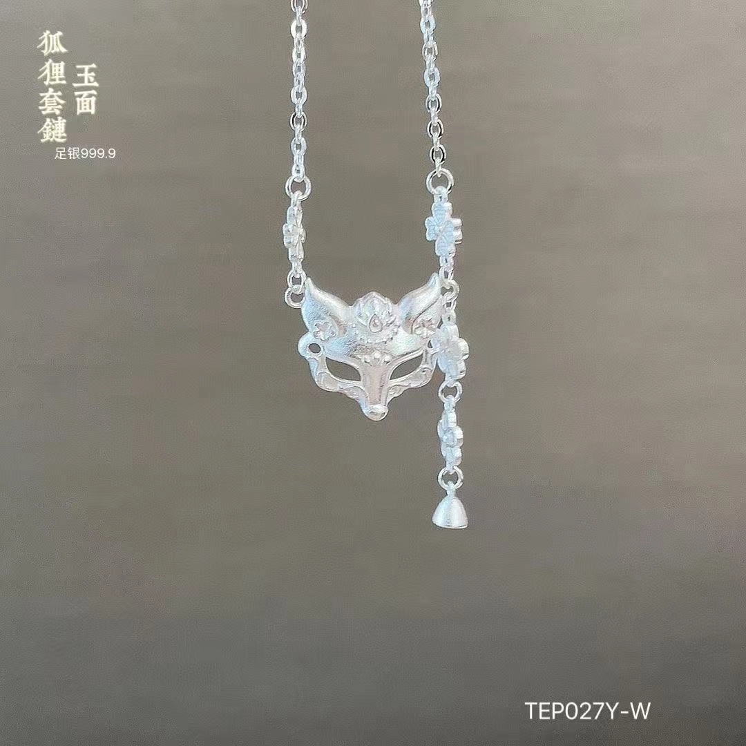999
