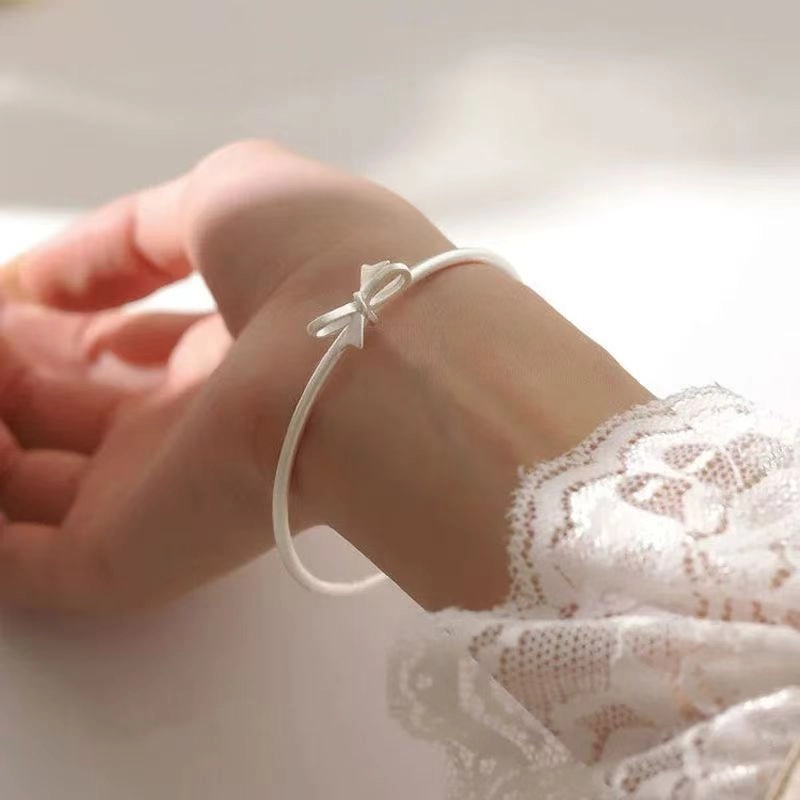 麟典 蝴蝶结古法磨砂开口镯女 在逃公主 森系小清新甜美可爱饰品 优雅简约百搭通勤  高级礼盒 #好运 合金 手镯 女款