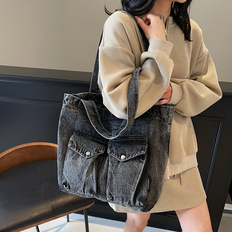 DCLOUD ins Tote