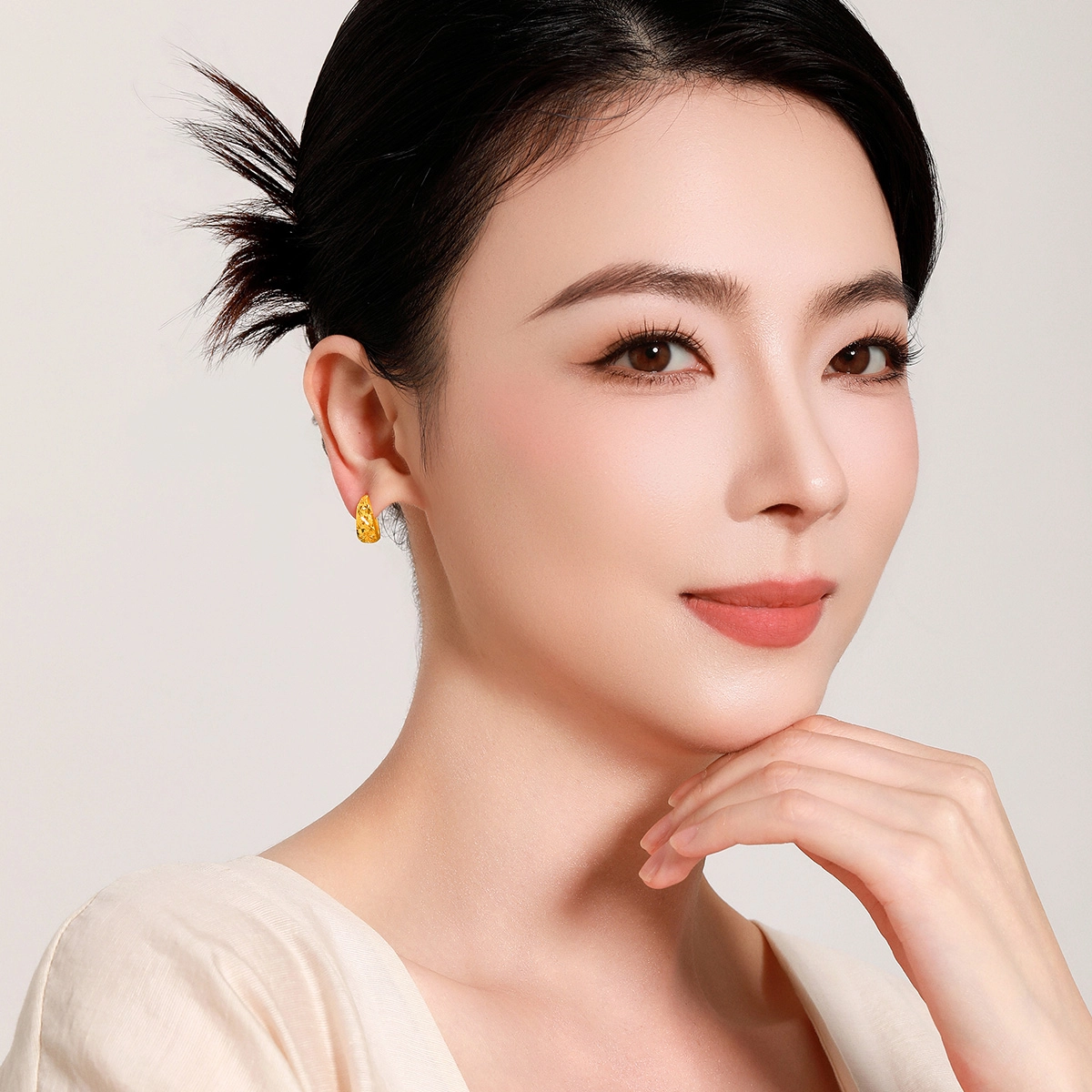 梦金园 经典满天星耳圈耳饰妈妈款 足金 按克计价 黄金耳环 女款