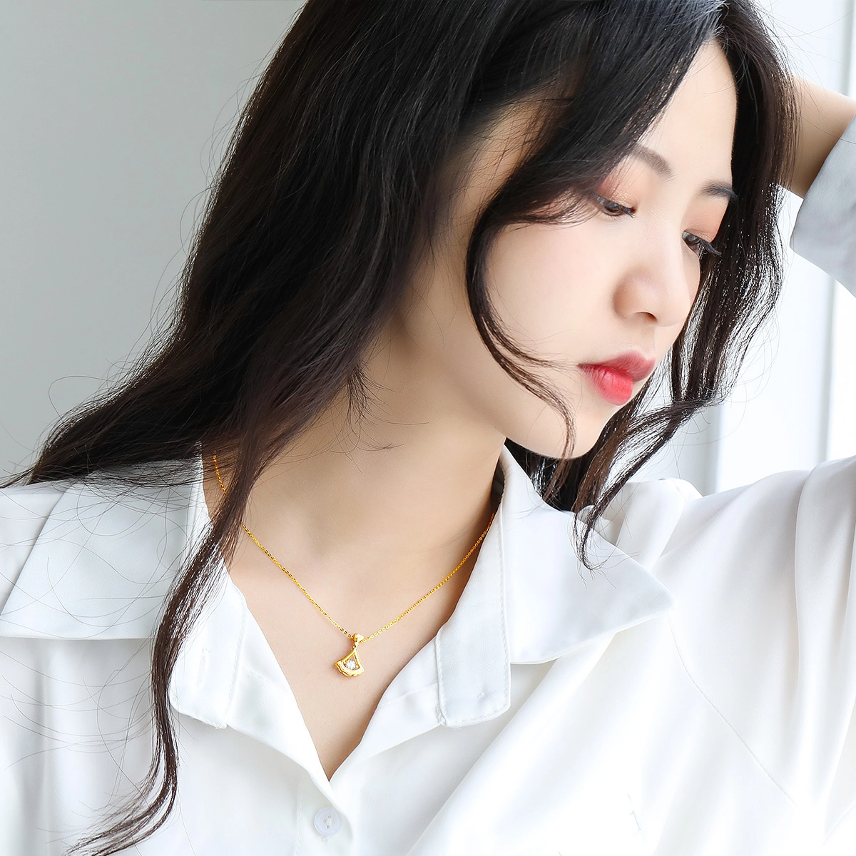 S925