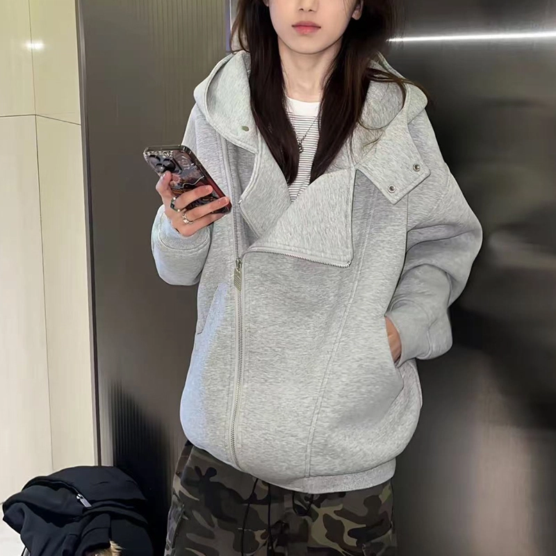 YICHEN