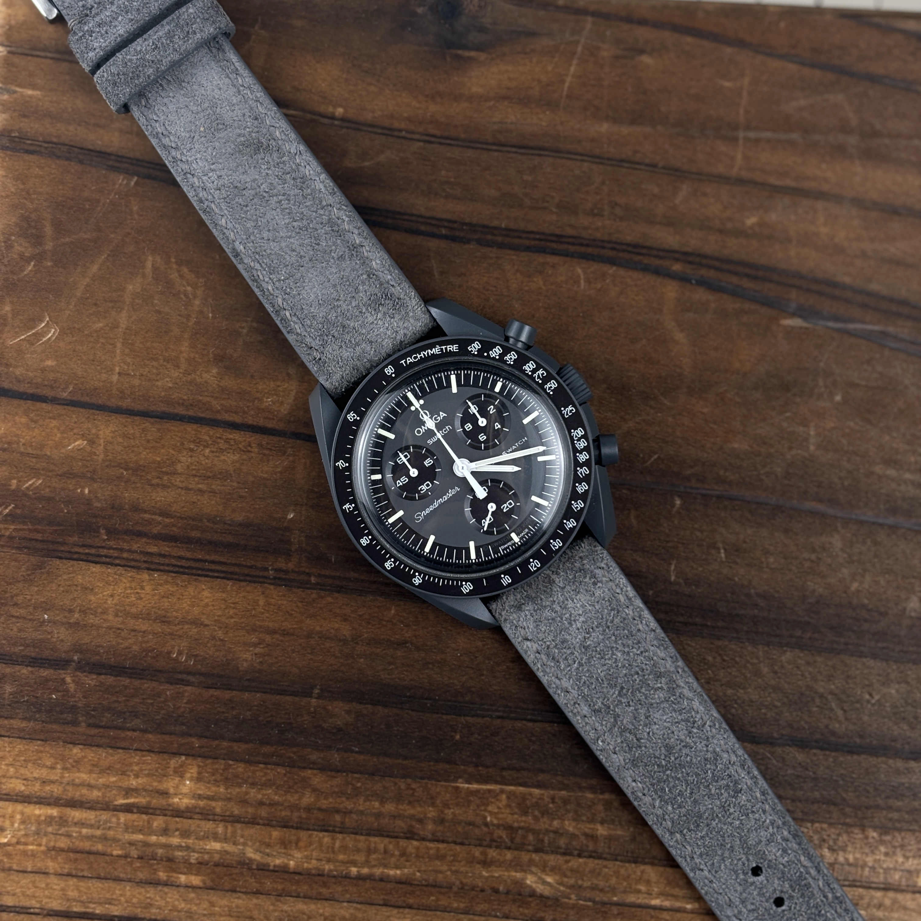 Benchmark OMEGA X SWATCH 75115