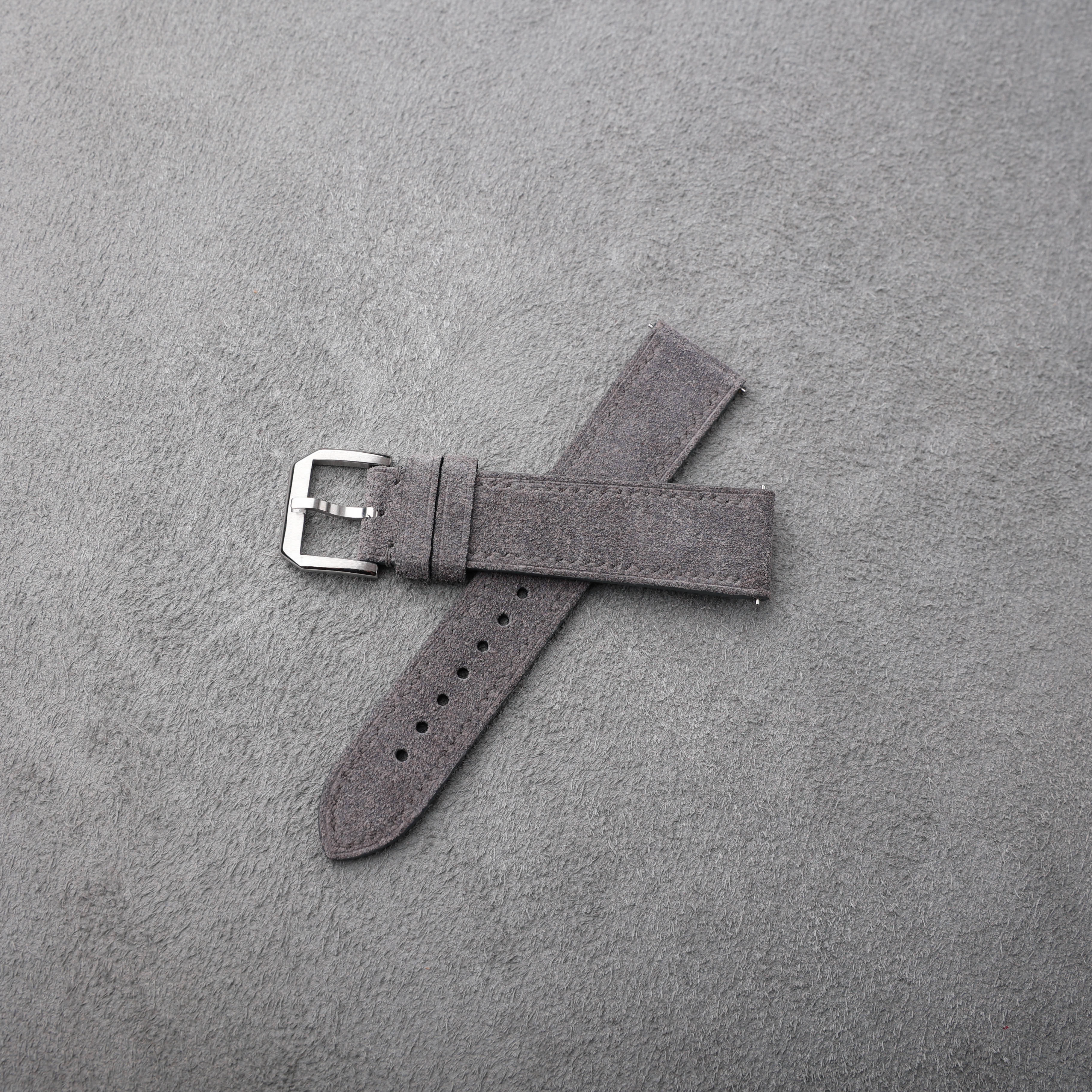 Benchmark OMEGA X SWATCHSuede 75115