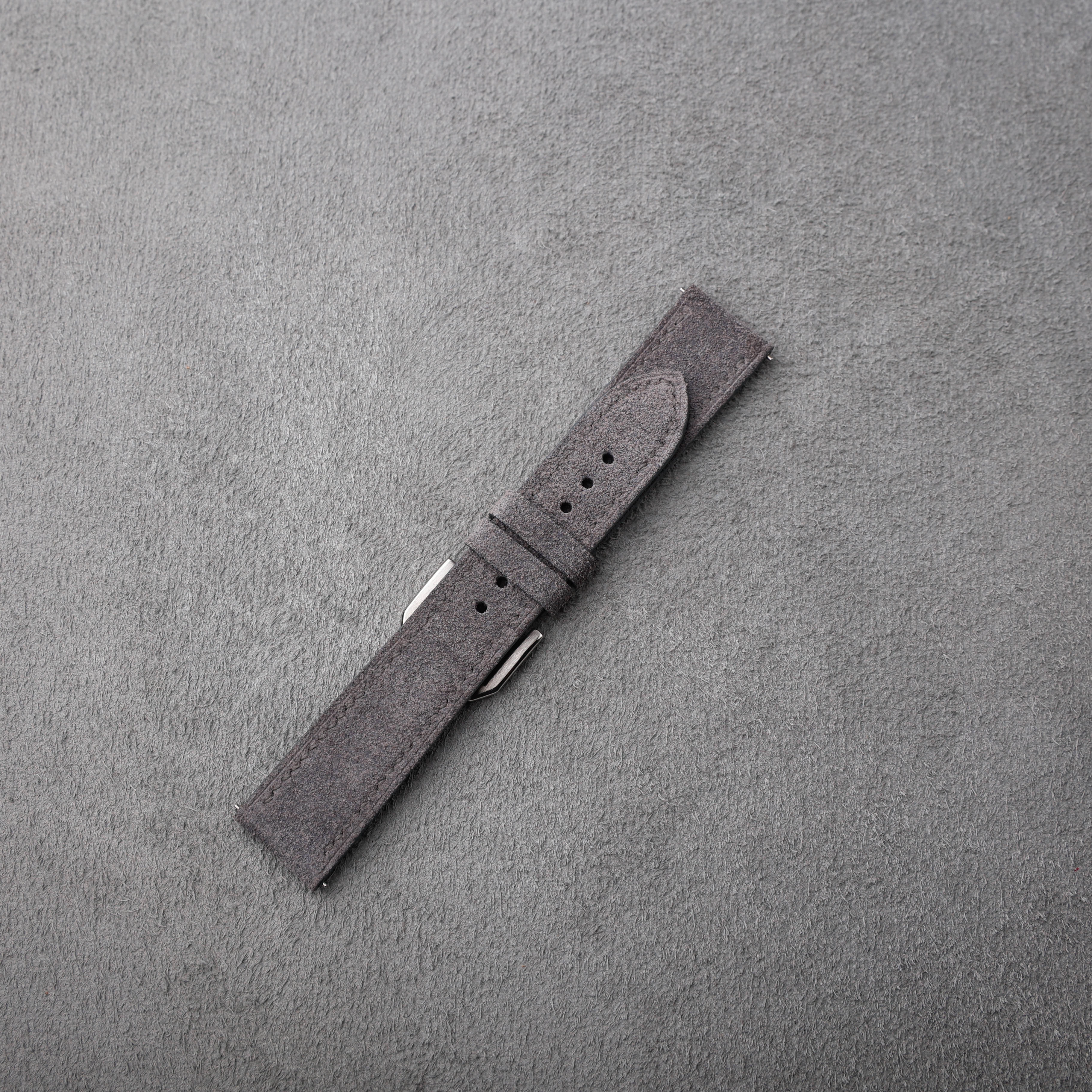 Benchmark OMEGA X SWATCHSuede 75115