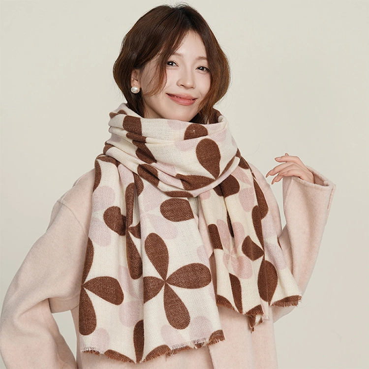 浪莎 仿羊绒复古英伦流苏四叶草绒线围巾女款秋冬加厚时尚保暖围脖披肩 礼盒装 绒线围巾 女款