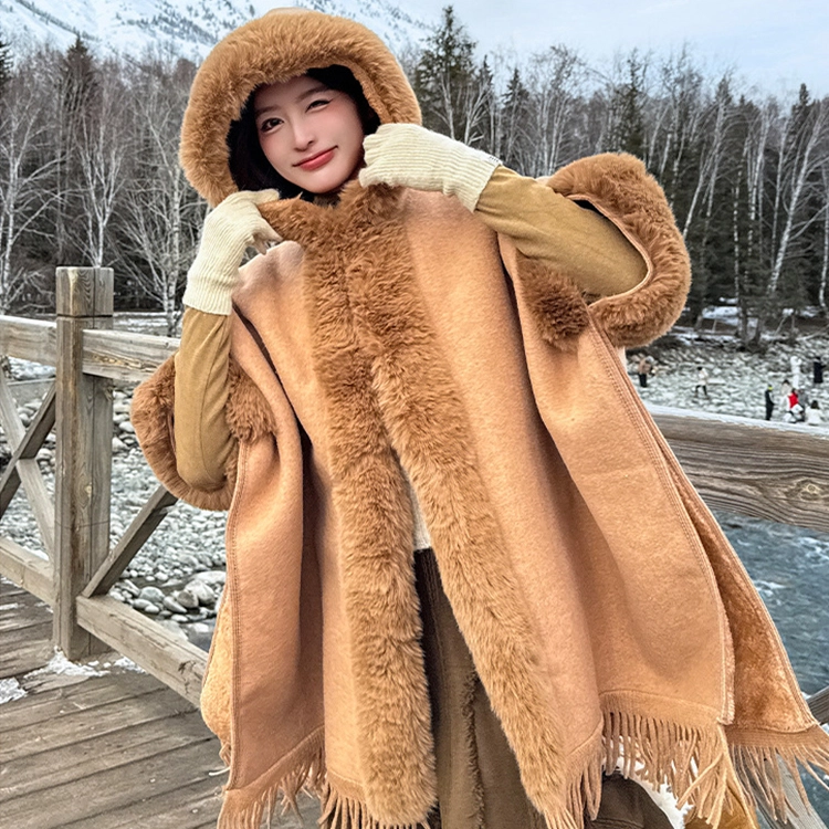 浪莎 氛围感纯色连帽斗篷披肩女生冬季加厚保暖外套加绒加大毛领连帽披风 披肩 女款