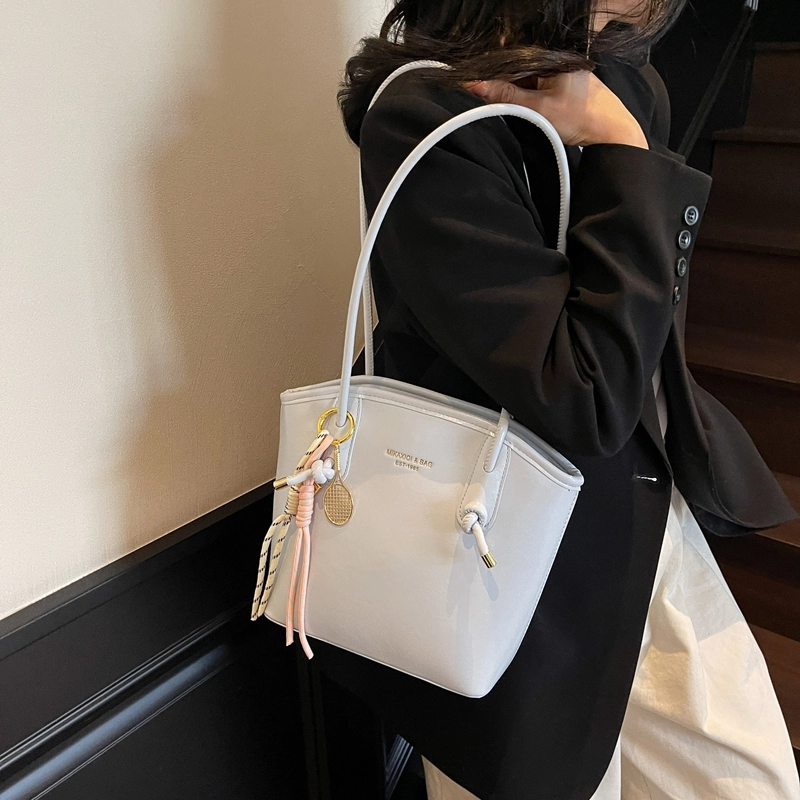 Miss Angel PU Tote