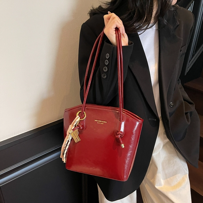 Miss Angel PU Tote