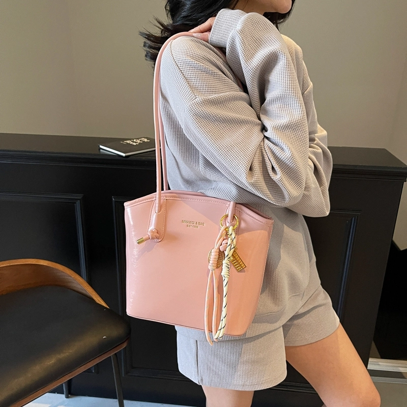 Miss Angel PU Tote