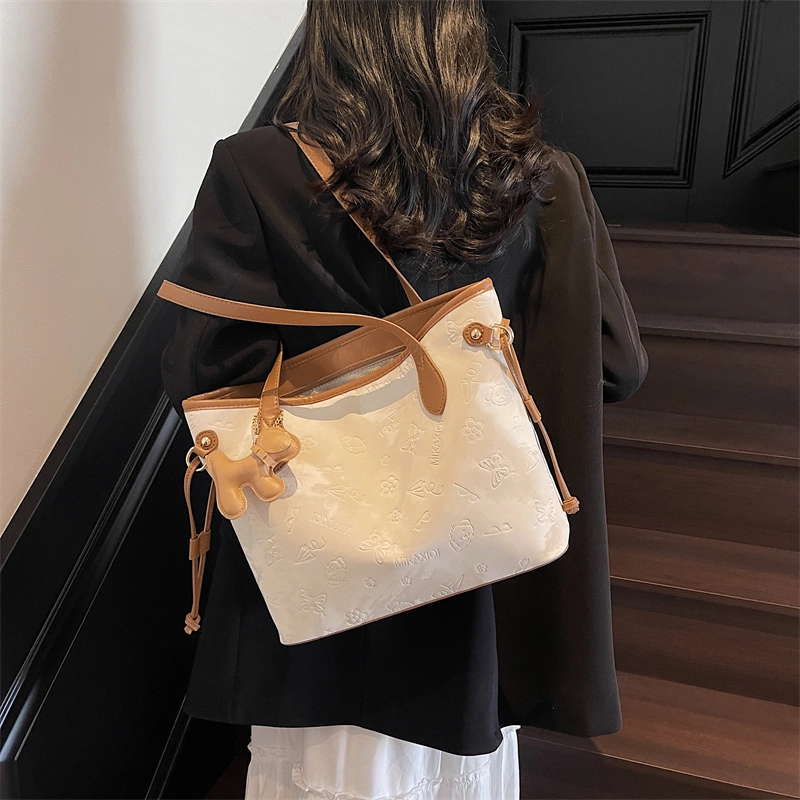 Miss Angel PU Tote