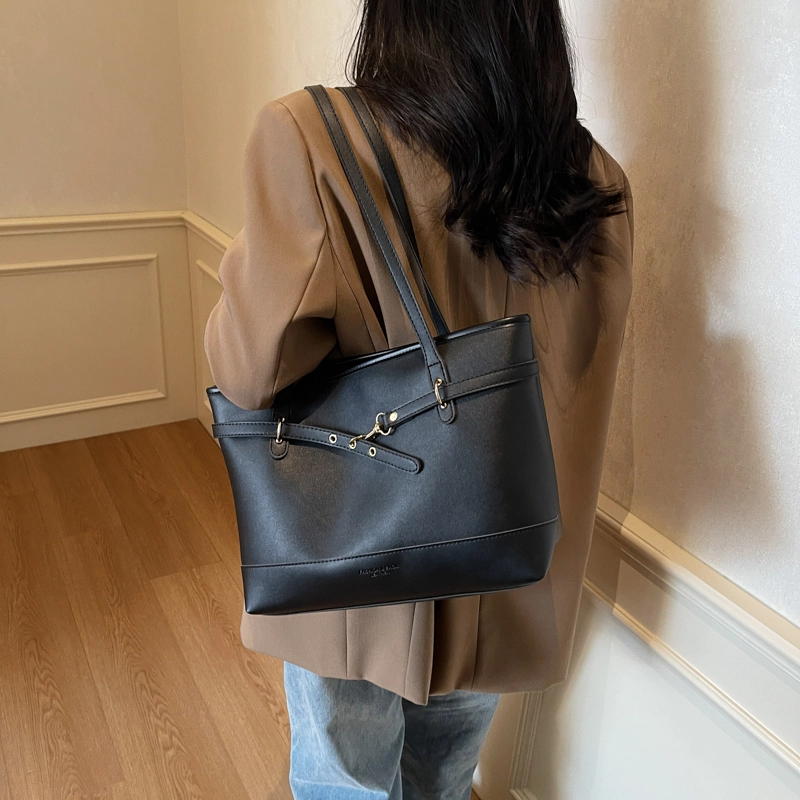 Miss Angel PU Tote