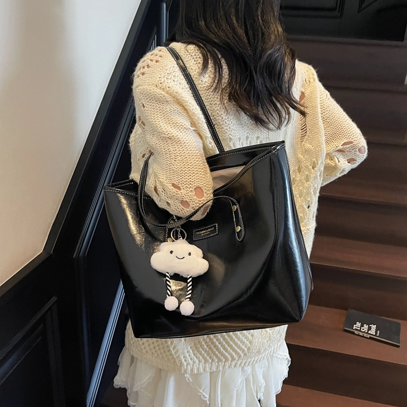Miss Angel PU Tote