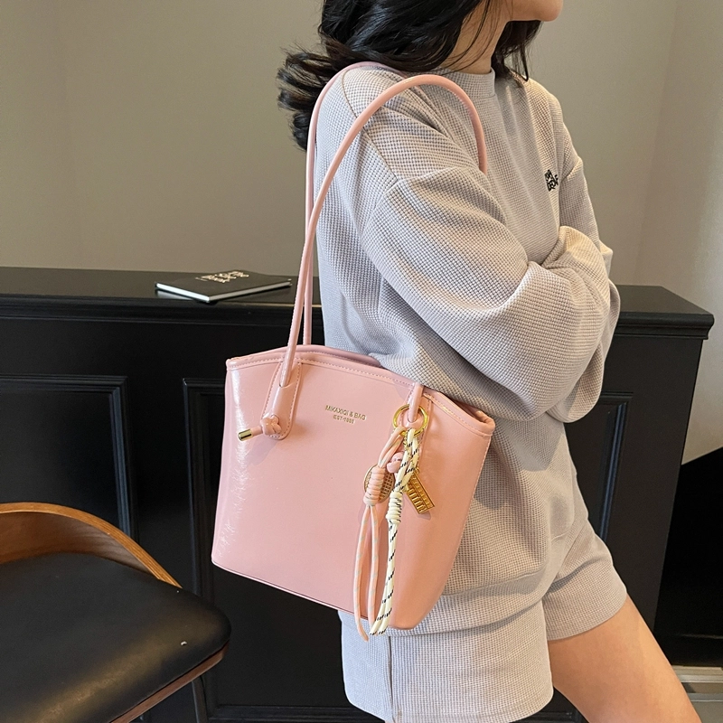 Miss Angel PU Tote