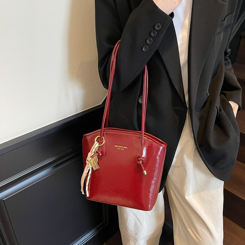 Miss Angel PU Tote