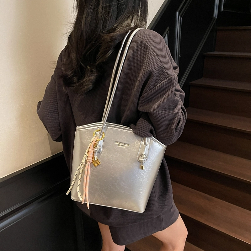 Miss Angel PU Tote