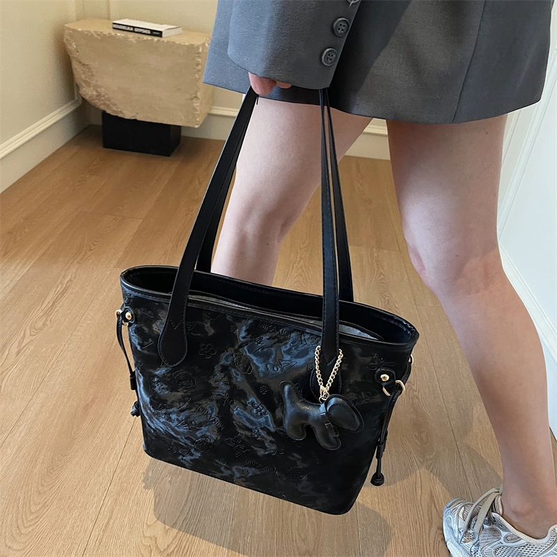 Miss Angel PU Tote